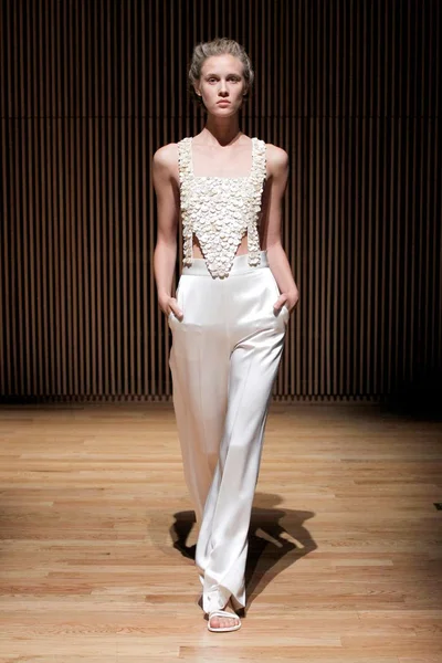 Look 20